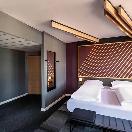 ホテル Krefeld-city 3*